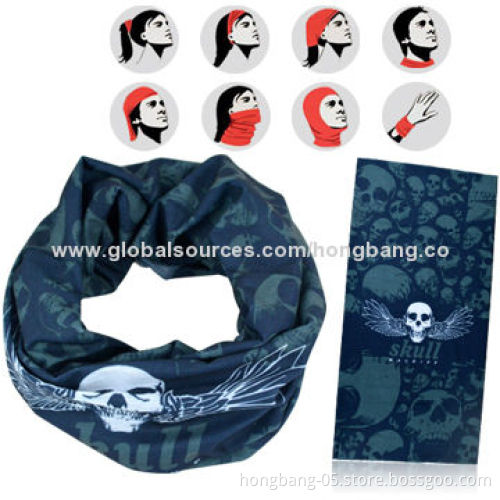 Multifunctional scarf